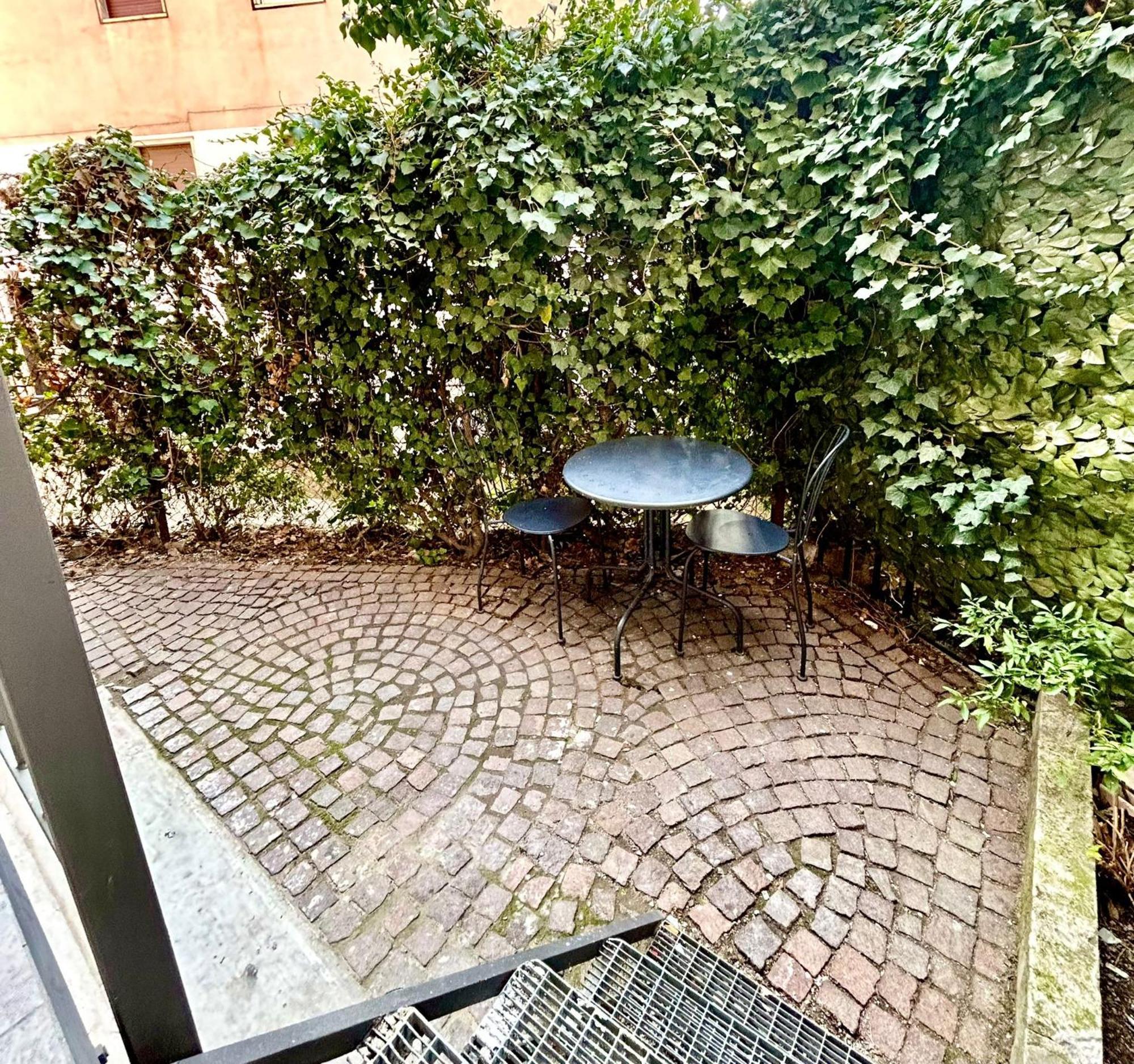 Lovely 2 Room Apartment With Small Garden — Photos 3